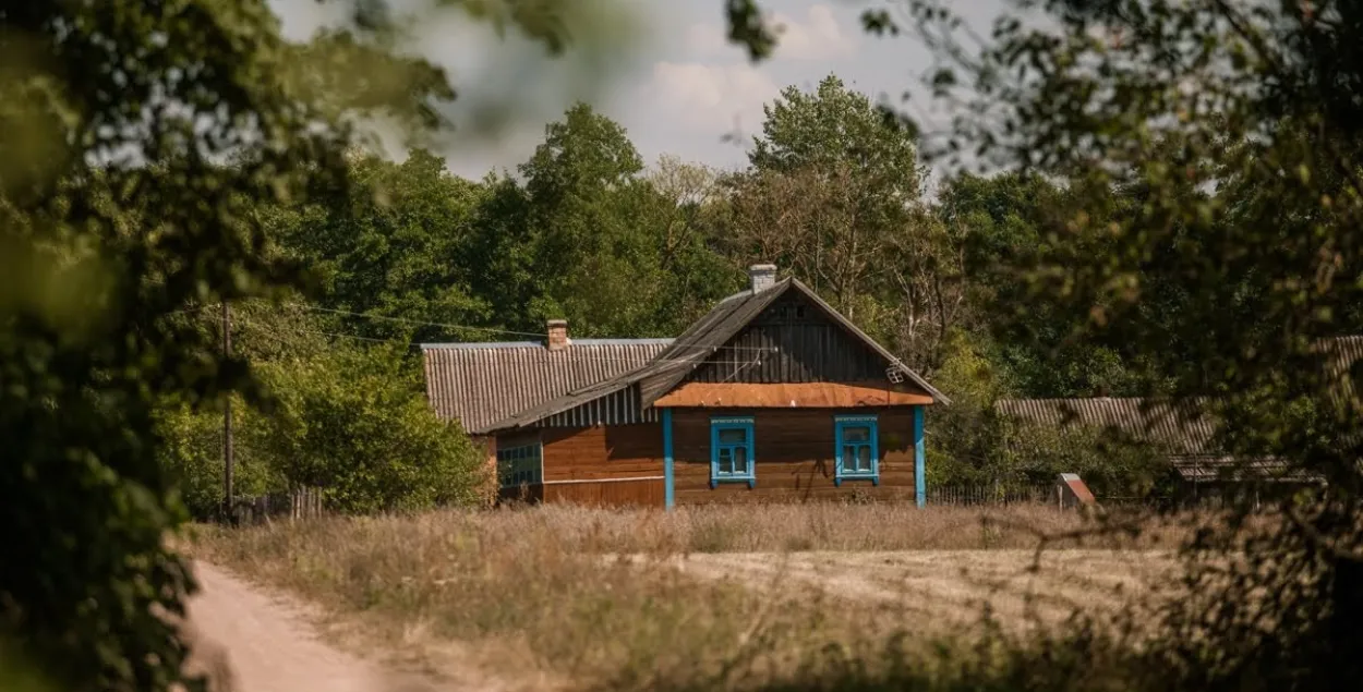 ПАДКАСТ ДНЯ: каранавірус у беларускіх вёсках і развітанне з легендарным “Бруге” 