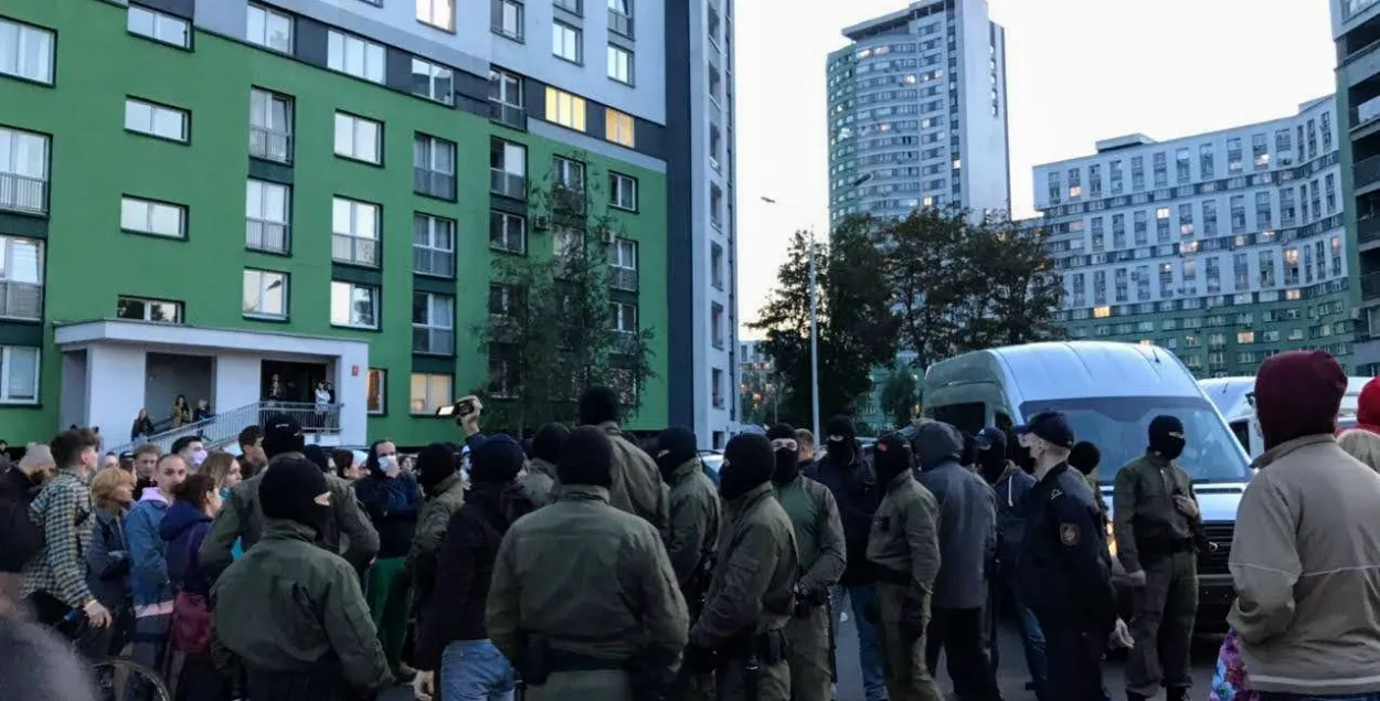 The law enforcers in the &quot;Kaskad&quot; compound / Euroradio​