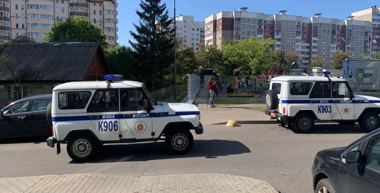 К &quot;Площади Перемен&quot; приехала милиция / Еврорадио