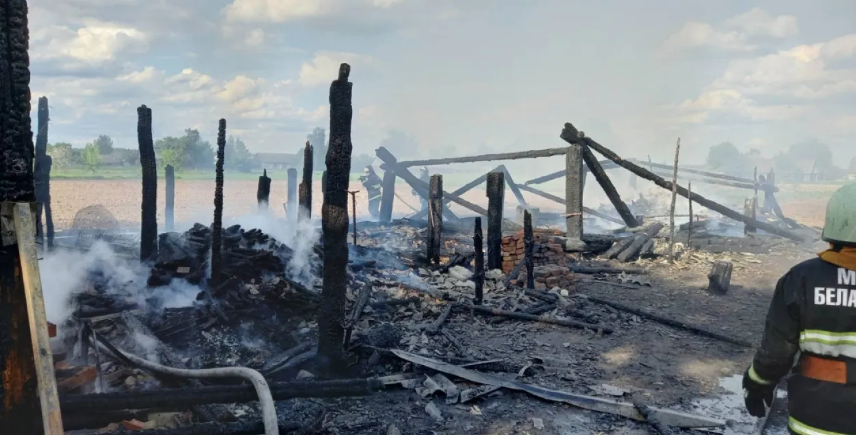 У Лельчыцкім раёне на пажары загінуў шасцігадовы хлопчык​ /&nbsp;gomel.mchs.gov.by