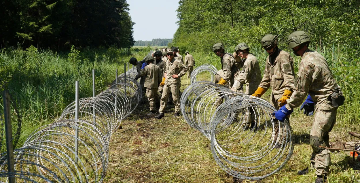 Літва афіцыйна назвала нелегальную міграцыю праз Беларусь гібрыднай агрэсіяй