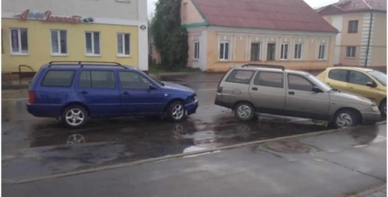 Аўтамабіль у Драгічыне наехаў на ўладальніка (фота)