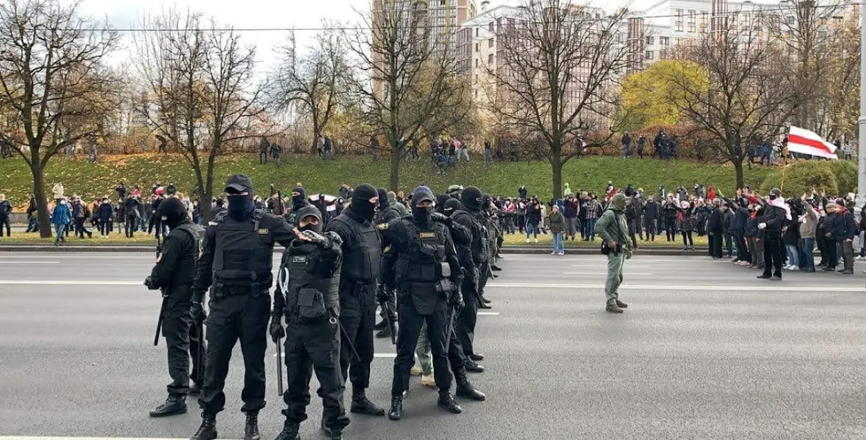 З Беларусі дэпартавалі кубінца, які год правёў на Акрэсціна