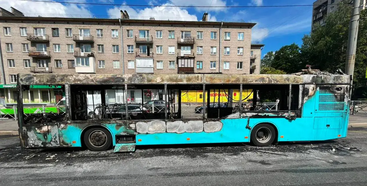 Автобус МАЗ сгорел в Санкт-Петербурге / Пресс-служба прокуратуры Санкт-Петербурга