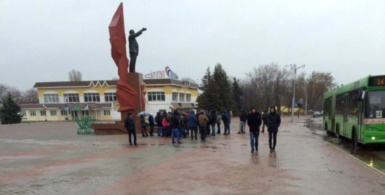 У Мазыры некалі дзясяткаў чалавек выйшлі на акцыю “недармаедаў”