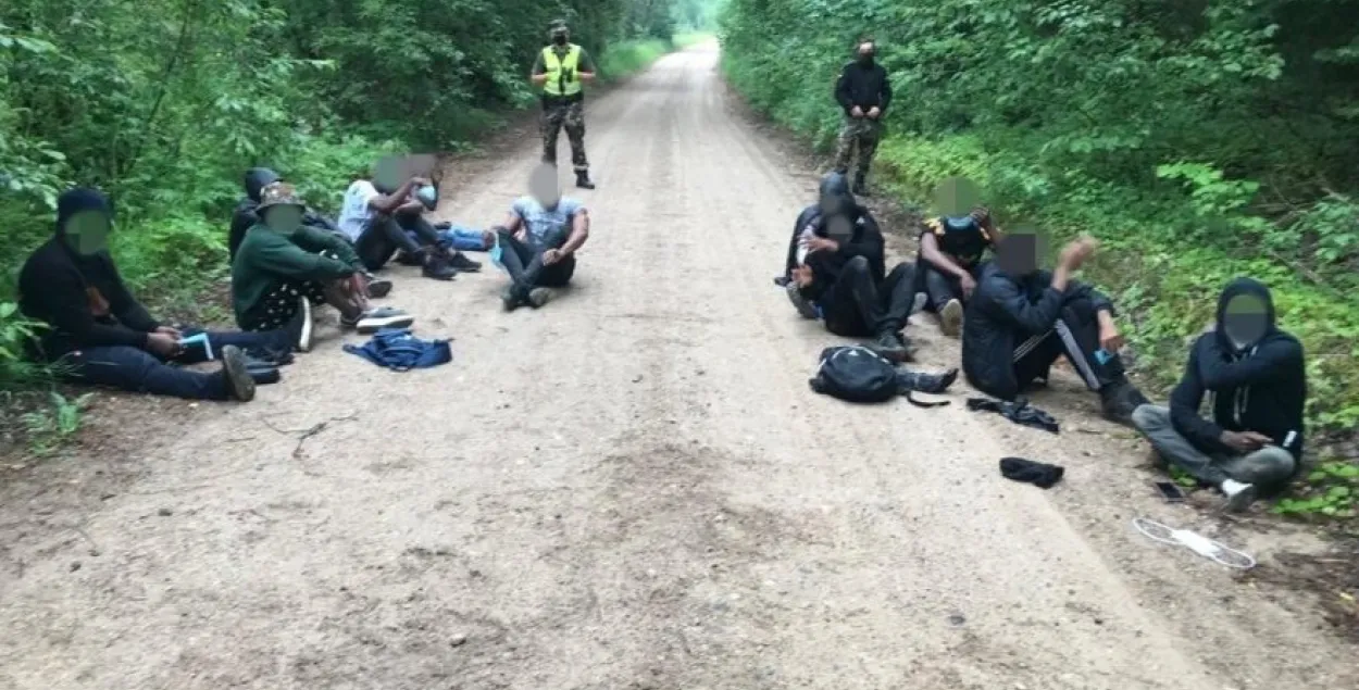 За минувшие сутки белорусско-литовскую границу нелегально пересекли 150 человек