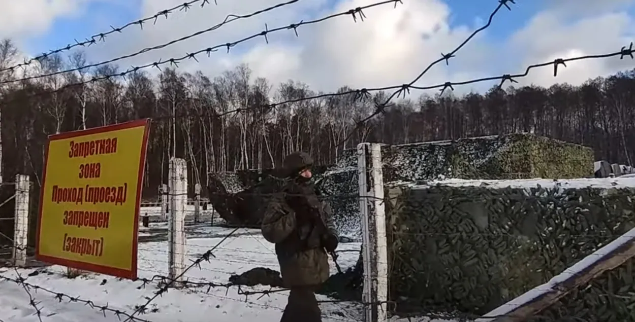 Мінабароны Расіі паказала палявы лагер сваіх вайскоўцаў у Беларусі