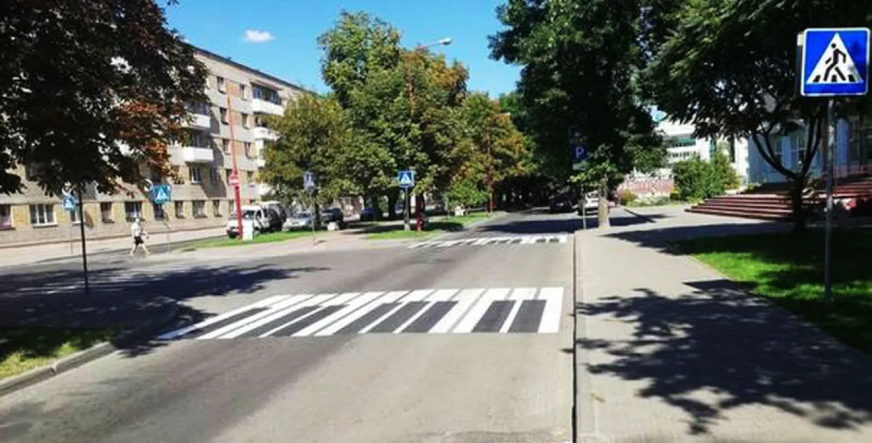 Фотафакт: Пешаходны пераход у Брэсце —  не “зебра”, а фартэпіяна