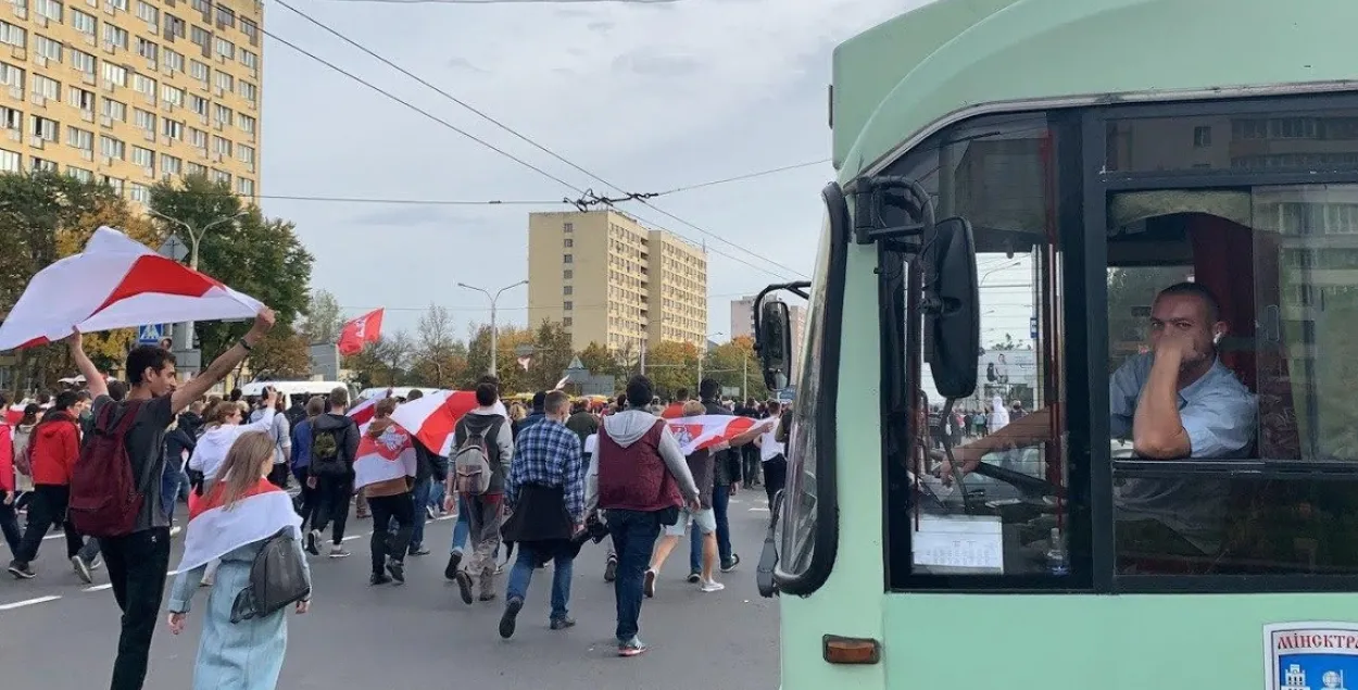 Лукашэнка — пра пратэстоўцаў: хочуць хадзіць і хварэць, хай хварэюць