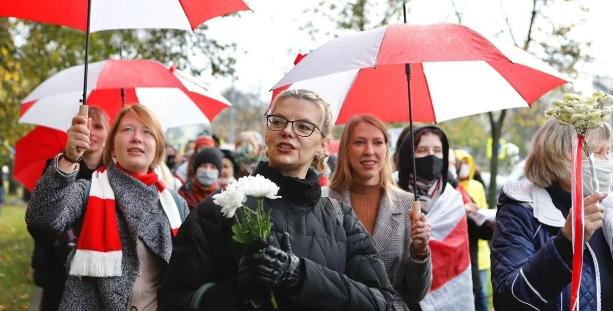 Протест под зонтами: в Минске прошёл Женский марш