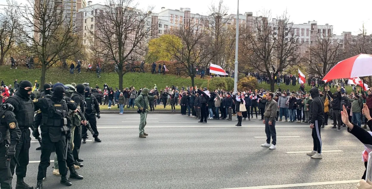 ПАДКАСТ ДНЯ: 231 падазраваны ў беспарадках і "Лістапад" праз дыстанцыю