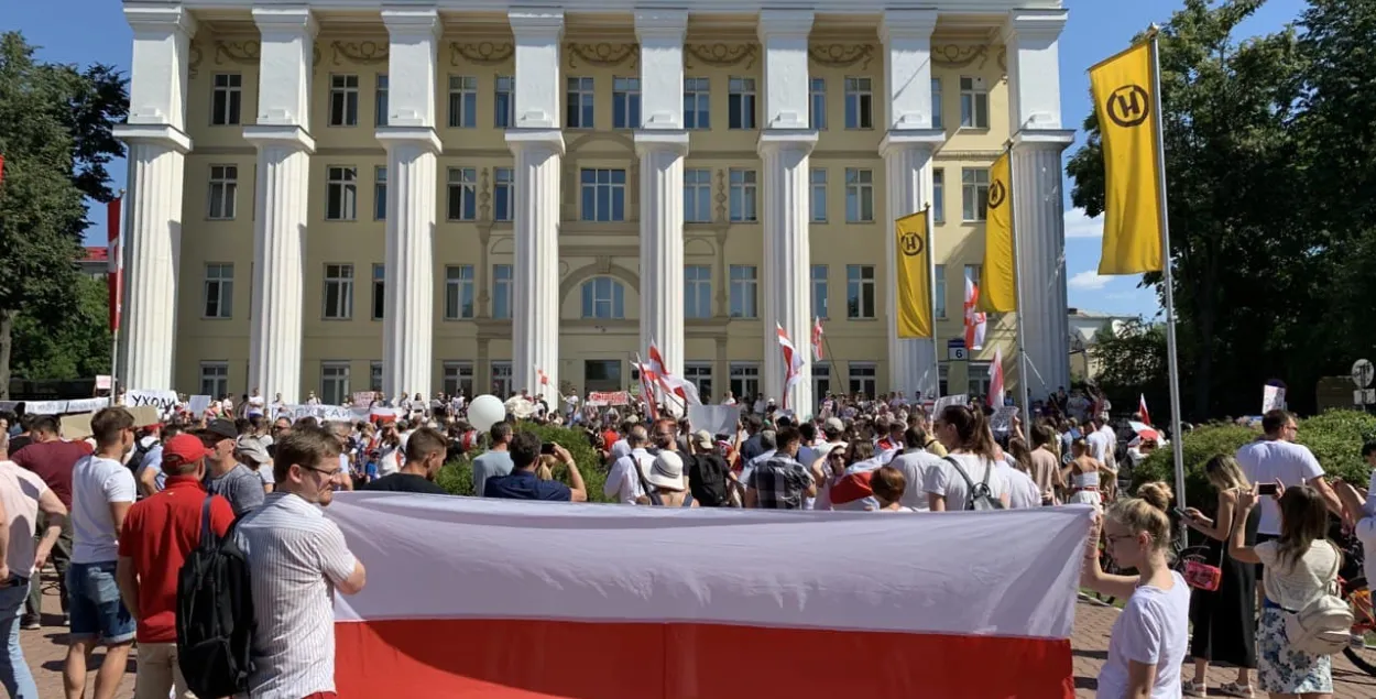 Пратэст супрацоўнікаў дзяржаўнага тэлебачання ў жніўні / Еўрарадыё