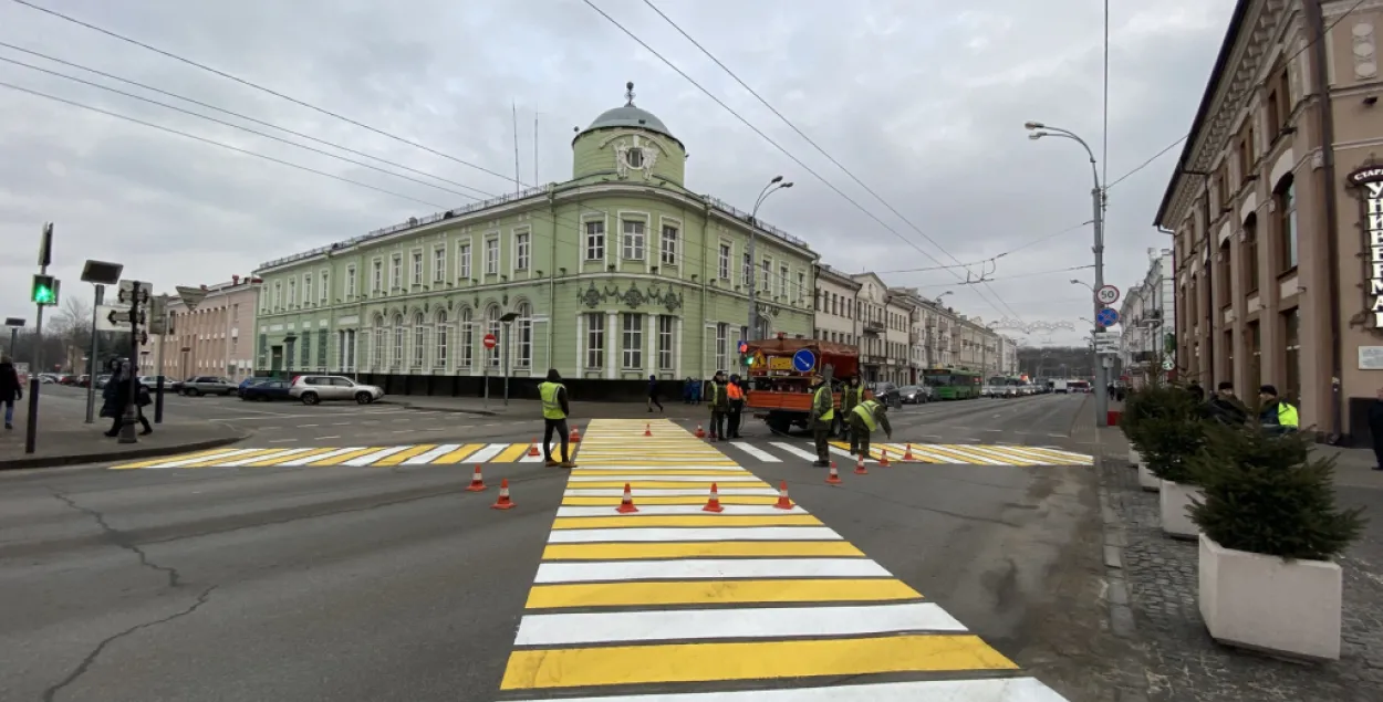 У Гомелі з'явіўся дыяганальны пешаходны пераход