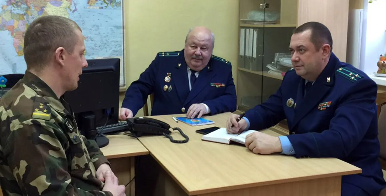 Юрий Романовский (справа)​ / prokuratura.gov.by