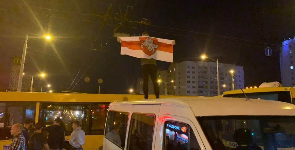 Протестующие на улице Притыцкого / Еврорадио