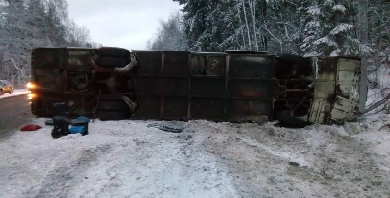 Пры ДТЗ з беларускім аўтобусам на Пскоўшчыне шпіталізаваныя 11 чалавек