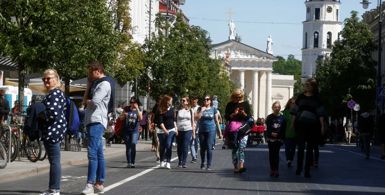 Аhujenijs — великолепный: ​как говорят на русском языке в странах Балтии