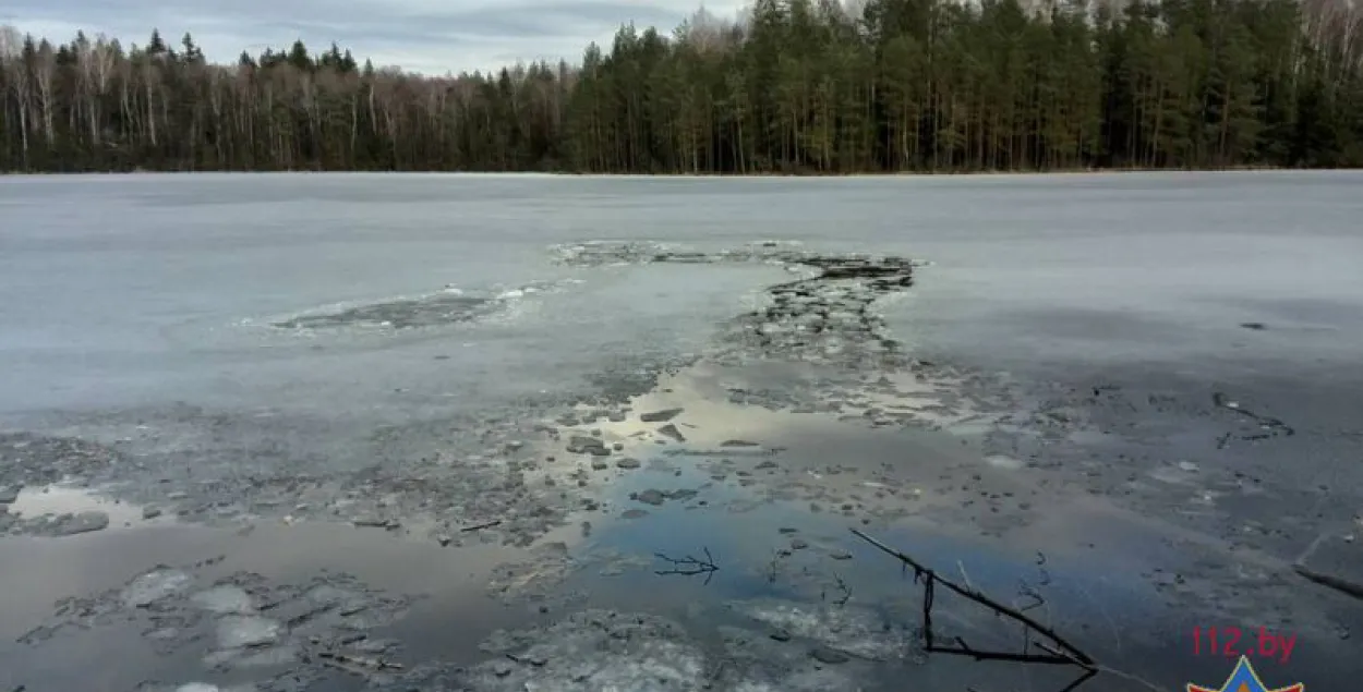 У Віцебскім раёне пад лёд праваліліся два рыбакі (фота)