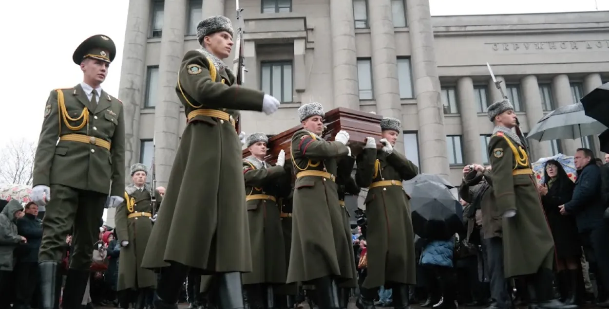 У Мінску развіталіся з Ігарам Лучанком (фота)