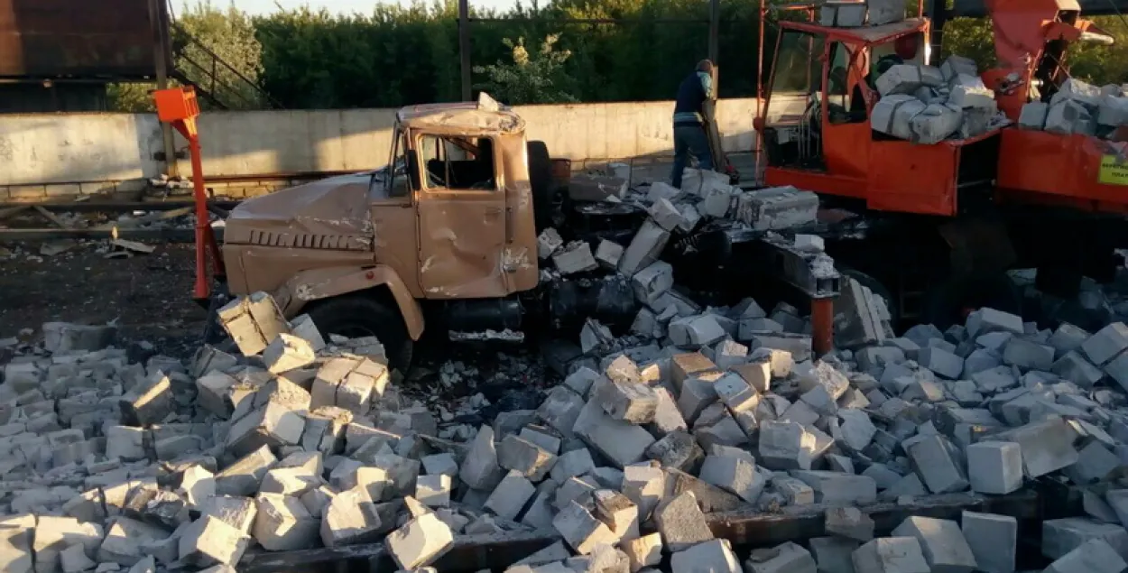 У Гродне на кіраўніка прыватнай фірмы абвалілася сцяна на будоўлі (фота)