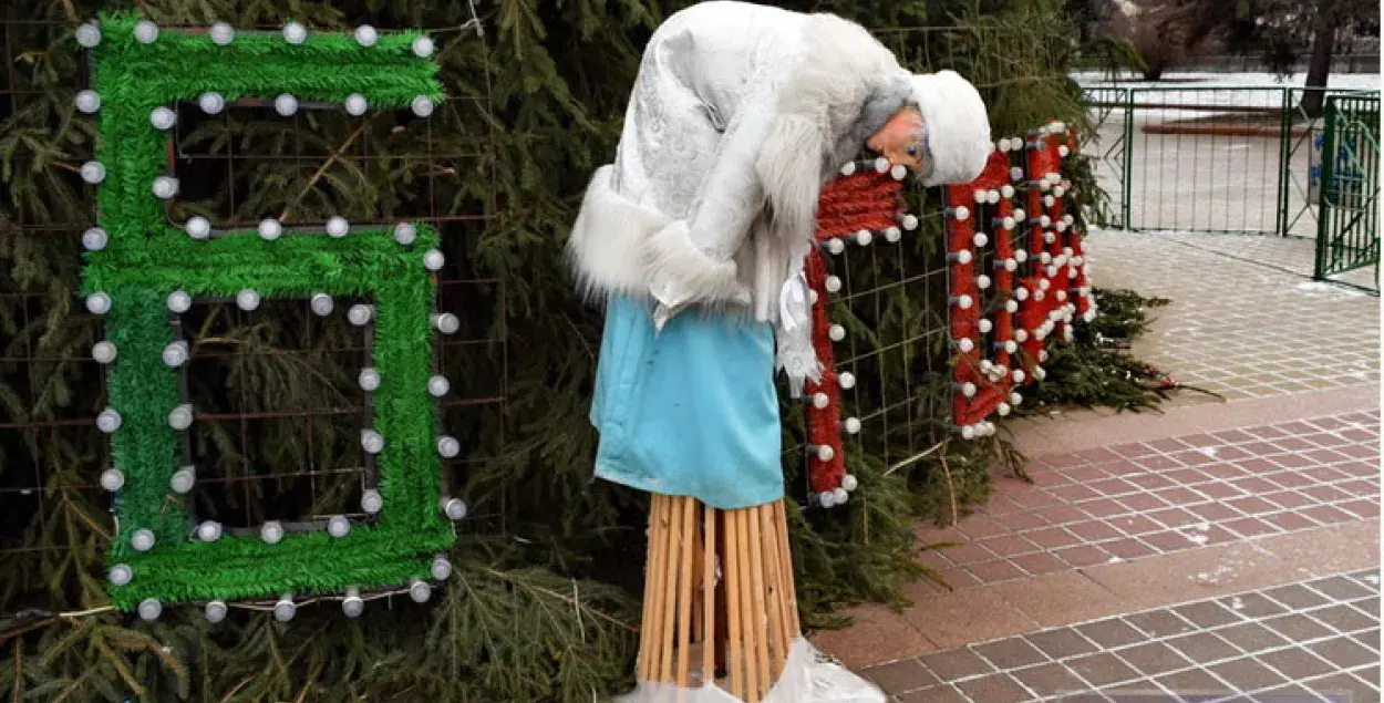 У цэнтры Брэста хуліганы паздзекаваліся са Снягуркі (фота)