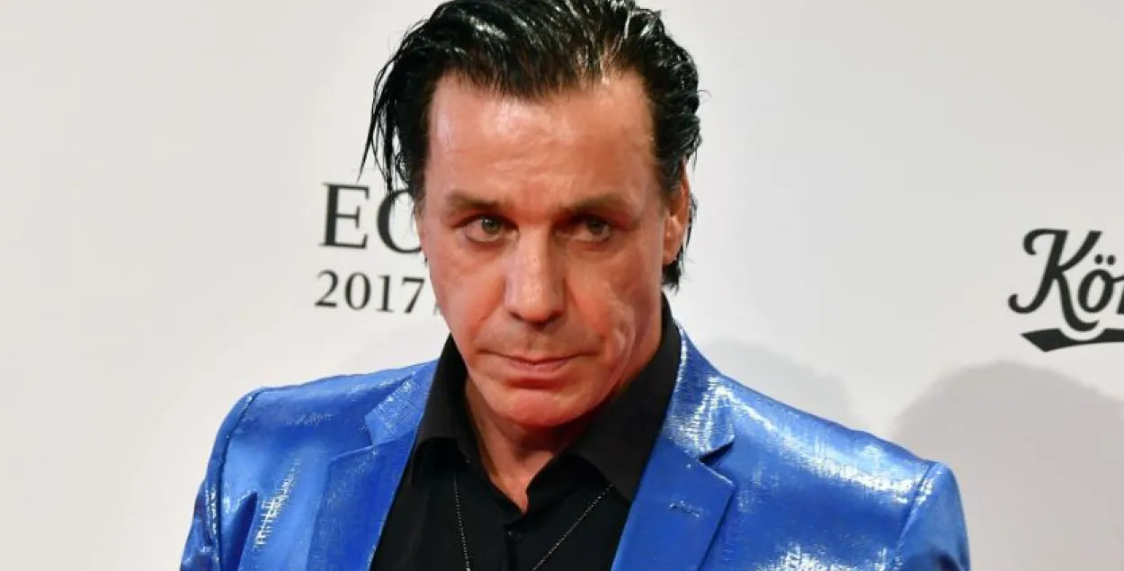 Лидер Rammstein Тилль Линдеманн сломал челюсть своему фанату