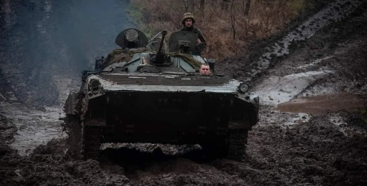 Вести боевые действия приходится в условиях непогоды / facebook.com/GeneralStaff.ua
