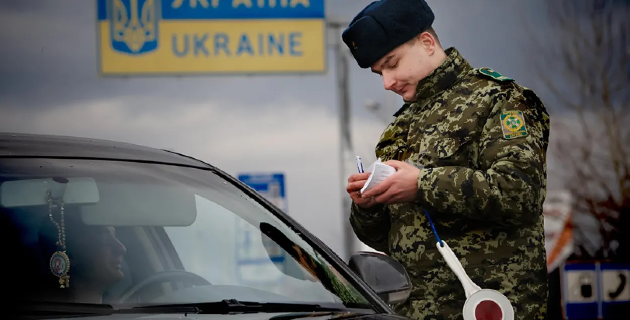 Украінскія памежнікі абстралялі кіроўцу, які ўцякаў у Беларусь