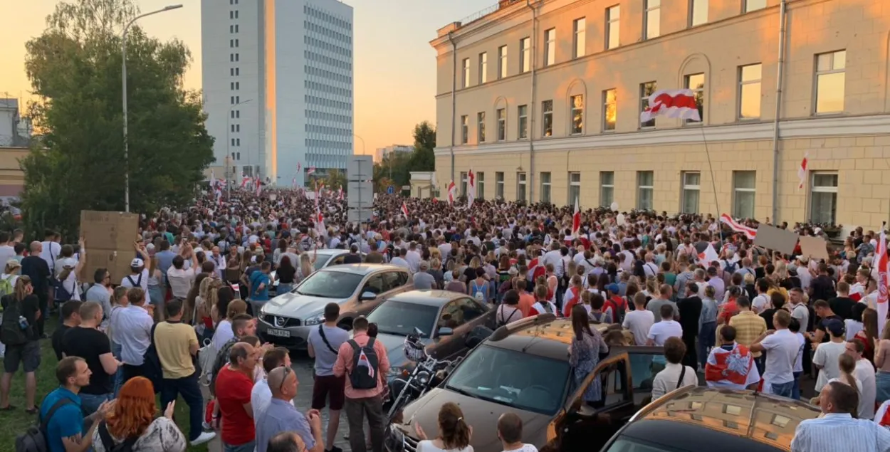 Палітвязня Сяргея Ціханоўскага перавялі з мінскага СІЗА ў турму ў Жодзіне