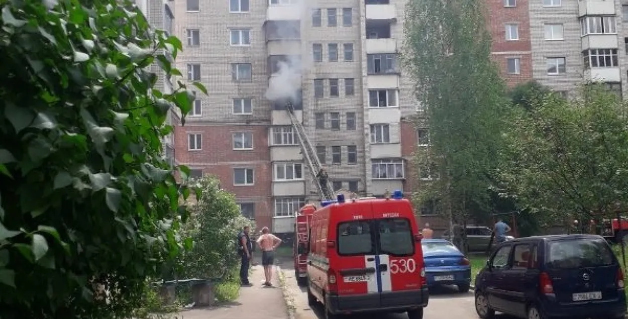 Віцебскай пенсіянерцы падпалілі гаўбец 