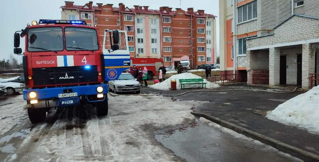 В момент пожара девочка была дома одна /&nbsp;vitebsk.mchs.gov.by
