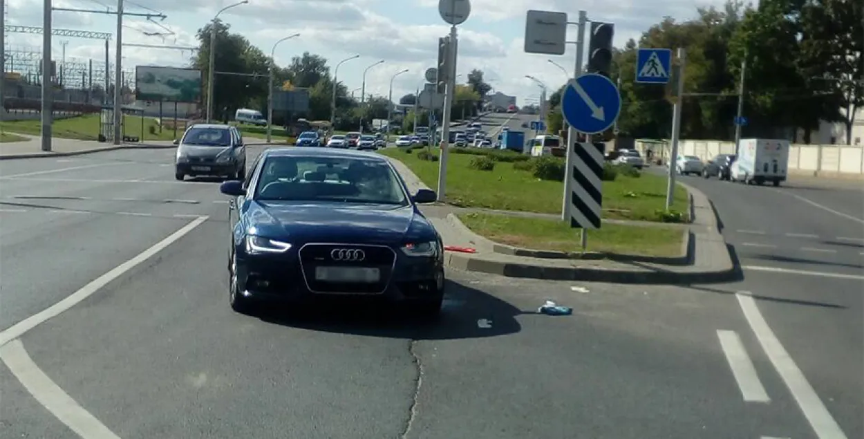 Фото ОГАИ Октябрьского РУВД Минска​