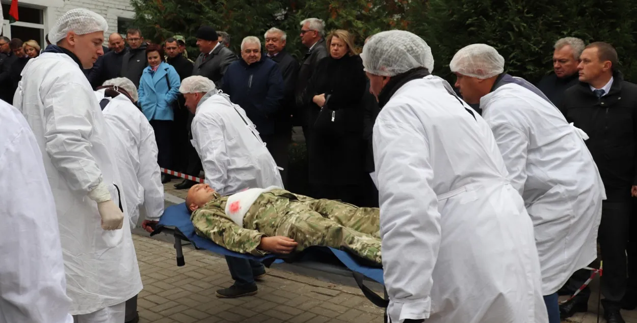 Бойца теробороны нашли "под завалами" разрушенного здания