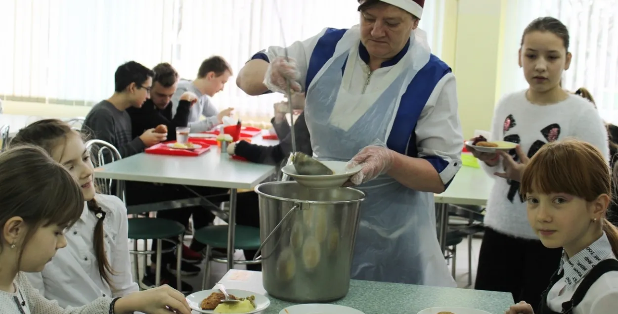 Школьнікаў будуць карміць паводле новых прынцыпаў, ілюстрацыйнае фота
