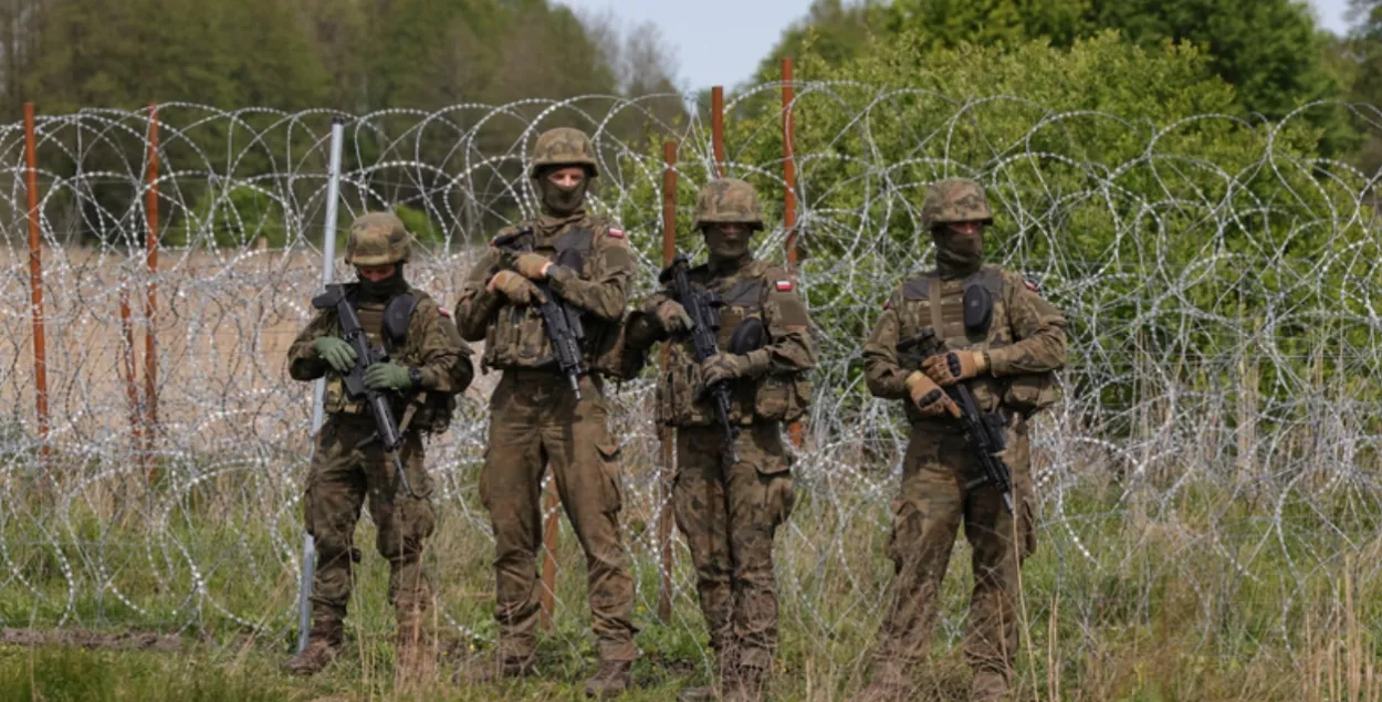 Польские военные на границе с Беларусью
