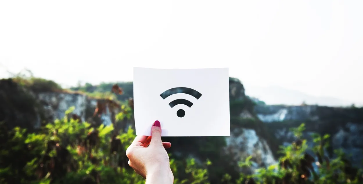 Поиск wi-fi, иллюстративное фото
