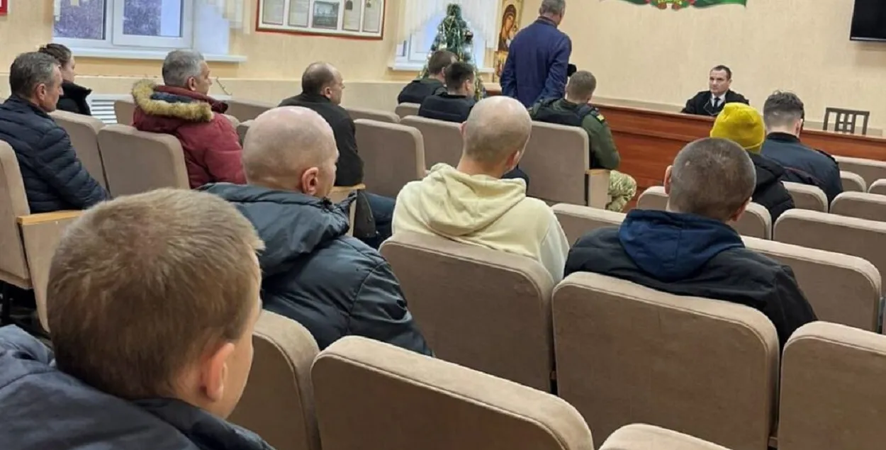 У Чачэрску арганізавалі паказальны суд
