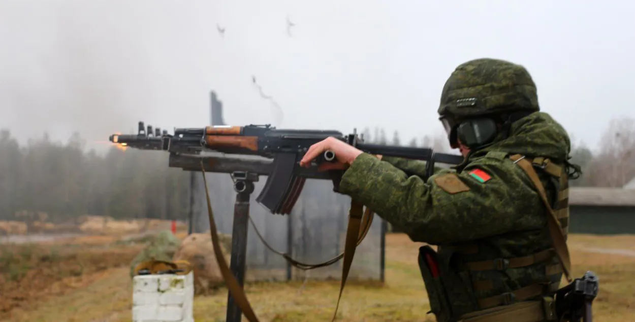 Занятия в 11-й отдельной гвардейской механизированной бригаде
