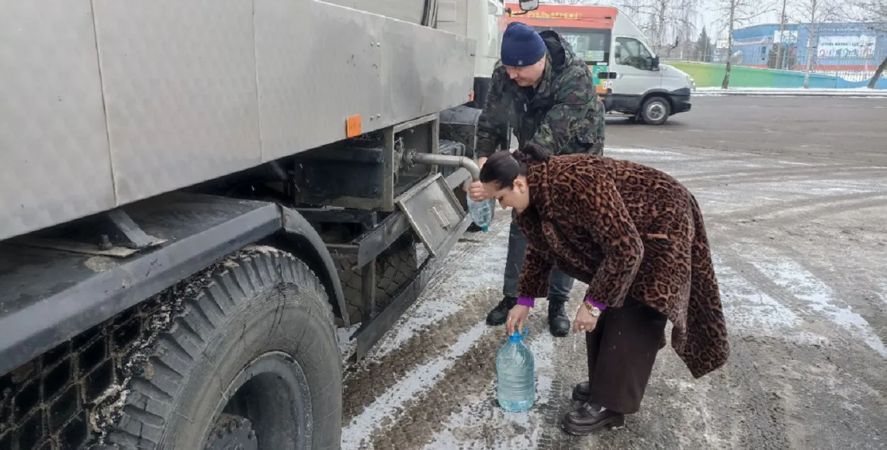 Вода из цистерны. Осиповичи, 19 февраля 2025-го
