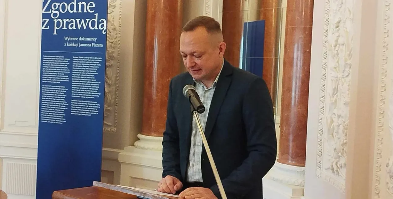 Андрей Скурко получил награду Льва Сапеги
