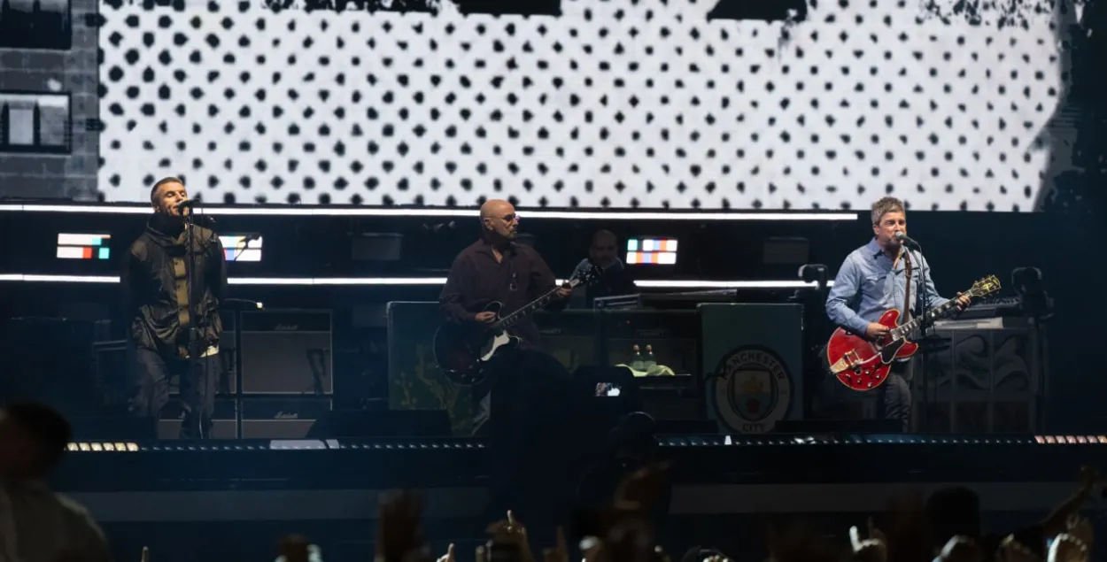 Oasis у&nbsp;Кардыфе
