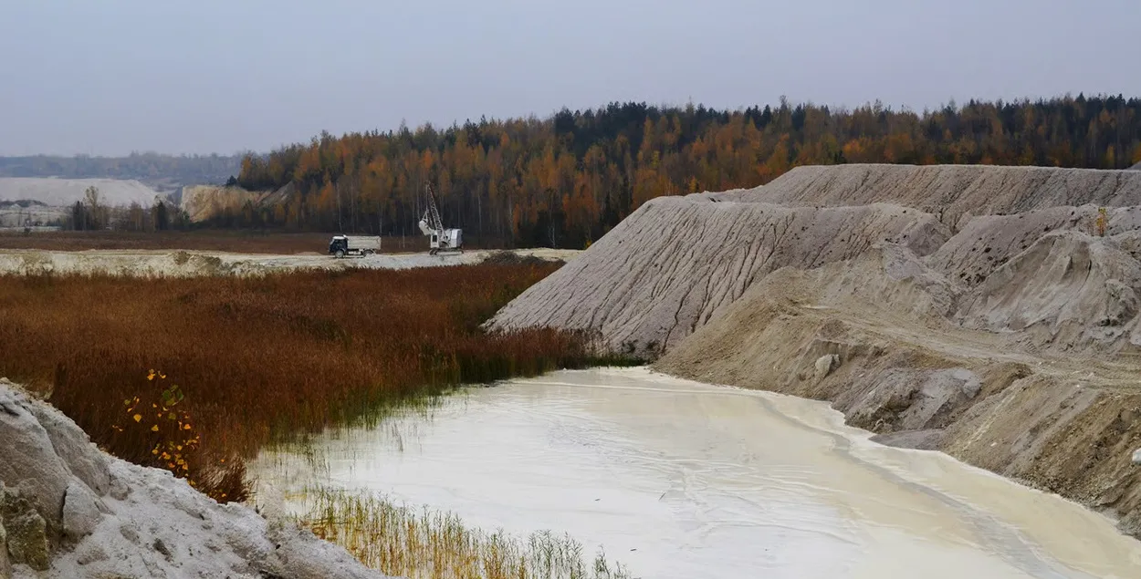Радовішча белай гліны ва Украіне. Фота мае ілюстрацыйны характар
