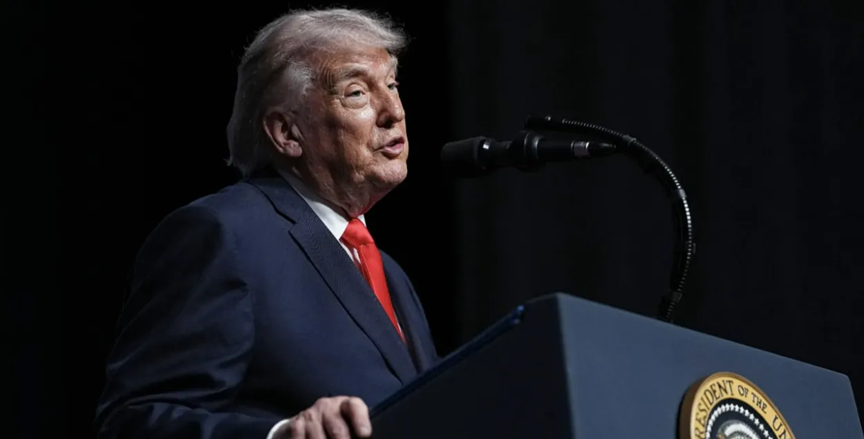 Президент США Дональд Трамп во время выступления
