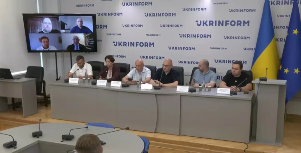 Круглы стол ва Украіне
