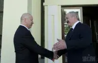 Ukraine&#39;s National Security Council Head Olexandr Turchinov and Belarus President Aliaksandr Lukashenka in 2014. Photo: UNIAN