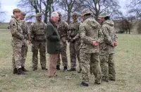 Кароль сярод вайскоўцаў / https://twitter.com/DefenceHQ
