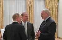 Vladimir Putin, Alyaksandr Lukashenka and Viktor Medvedchuk at a meeting in St. Petersburg​