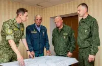 Пограничник ставит задачу дружинникам / sb.by