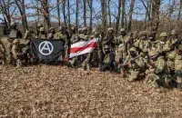 Belarusians in the international anti-authoritarian unit of the military/photo from Yauhen's archive