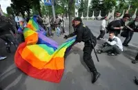 Police disperse a gay pride parade in Minsk&nbsp;/ kpax.livejournal.com